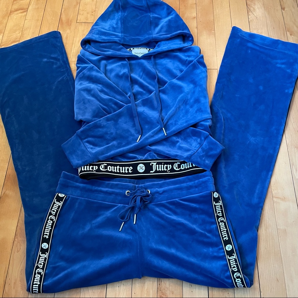 🦋Gorgeous Juicy Couture Velour Tracksuit